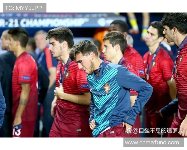 足球巨星感动瞬间揭秘他们背后的坚韧与不屈